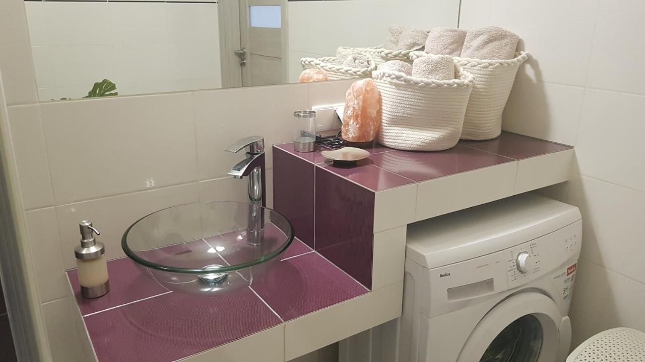 Boznicza Old Town Lux Apartment, Self Check-In 24H, Free Parking Posen Exterior foto